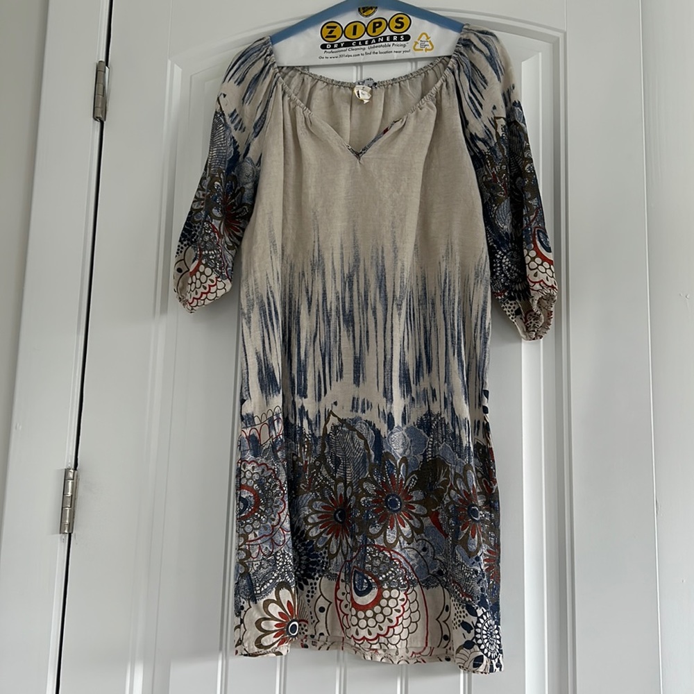 Patterned midi dress with puff sleeve